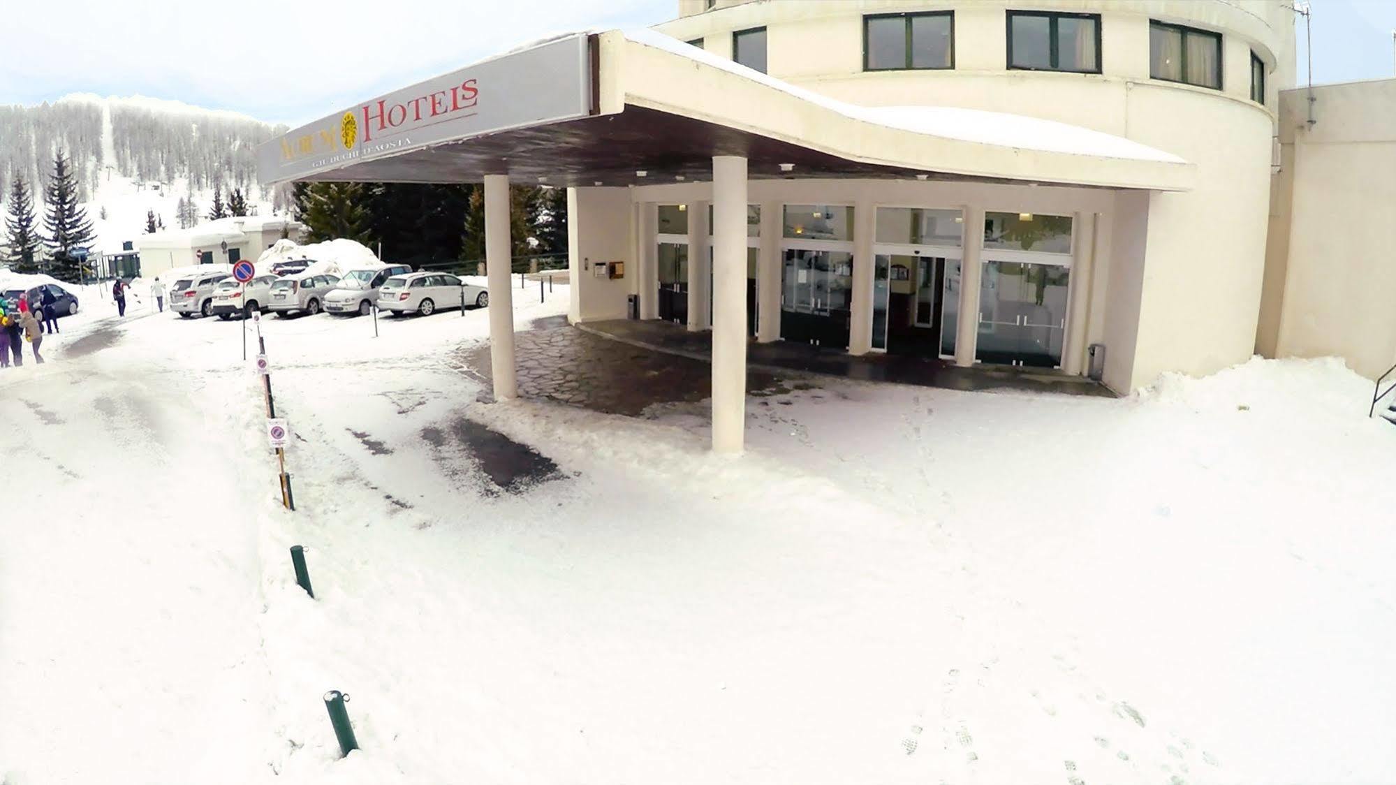 Grand Hotel Duchi D'Aosta Colle Colle Sestriere Exterior photo