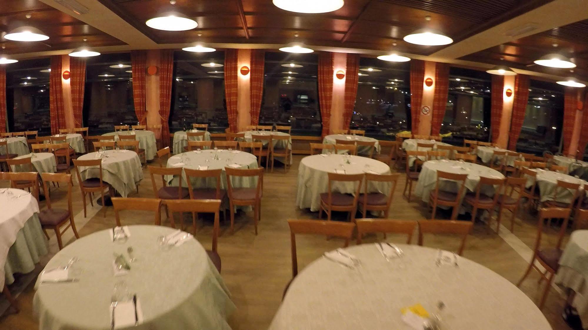 Grand Hotel Duchi D'Aosta Colle Colle Sestriere Exterior photo